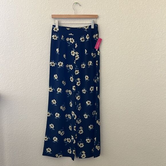 NWT Xhilaration Floral Flare Floral Pants Small - Picture 5 of 14